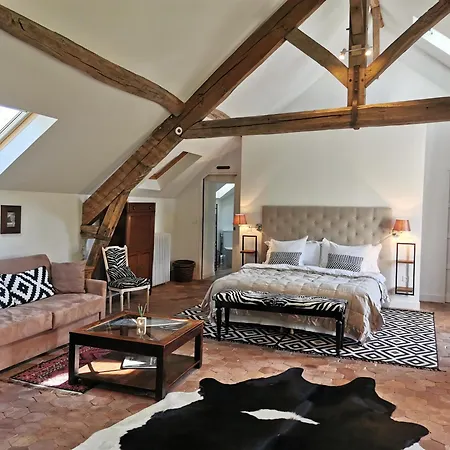 Demeure Les Aiglons Couette-café 4*