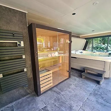 Bed and breakfast Demeure Les Aiglons, D'hotes & 4*