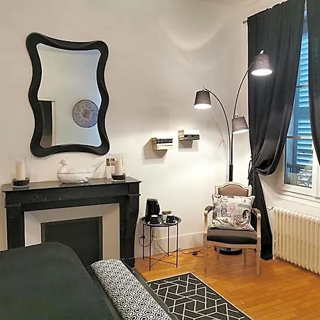 Demeure Les Aiglons, D'hotes & Bed and breakfast Fontainebleau
