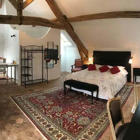 Demeure Les Aiglons Couette-café 4*